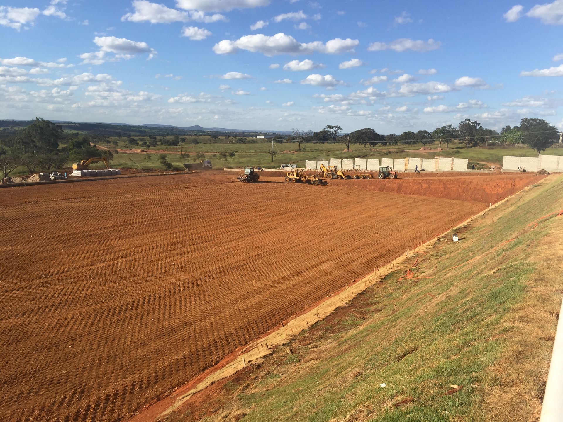 Execução de obra de infraestrutura pela equipe ROCCA